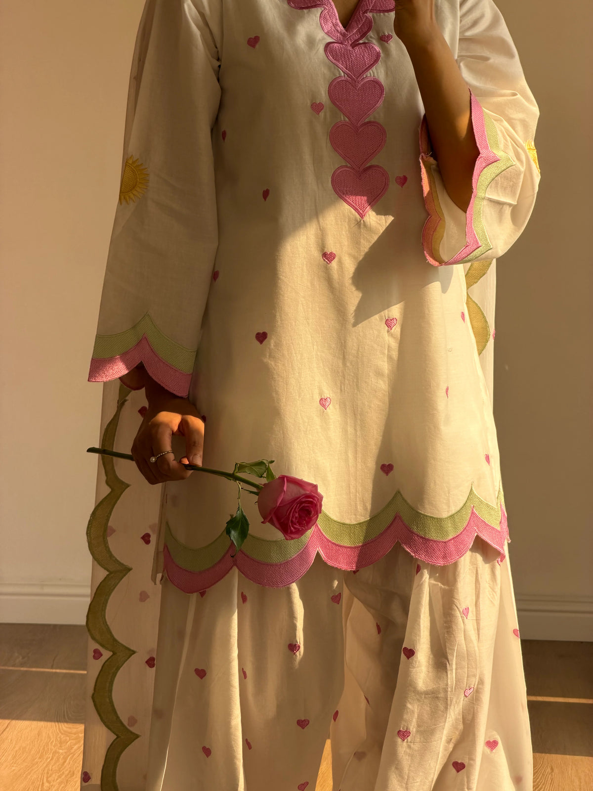 Kaswaa, 3-Piece Suit