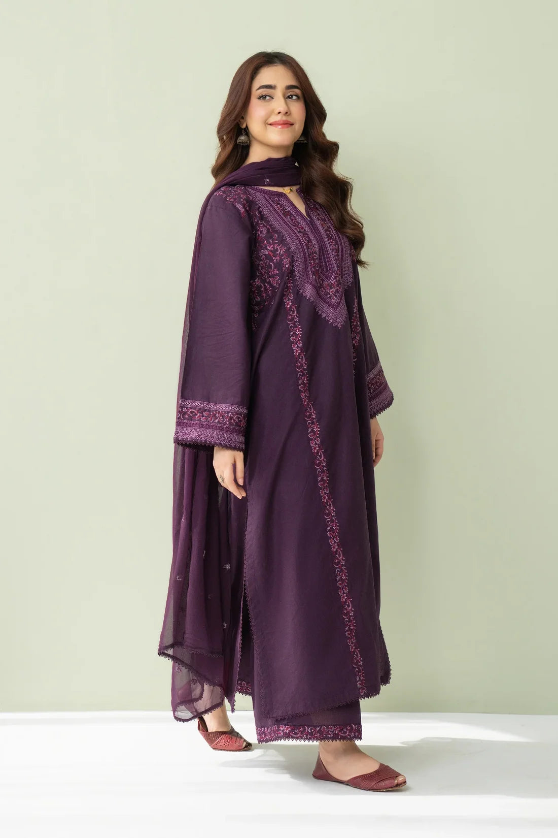 Ayah, 3-Piece Suit