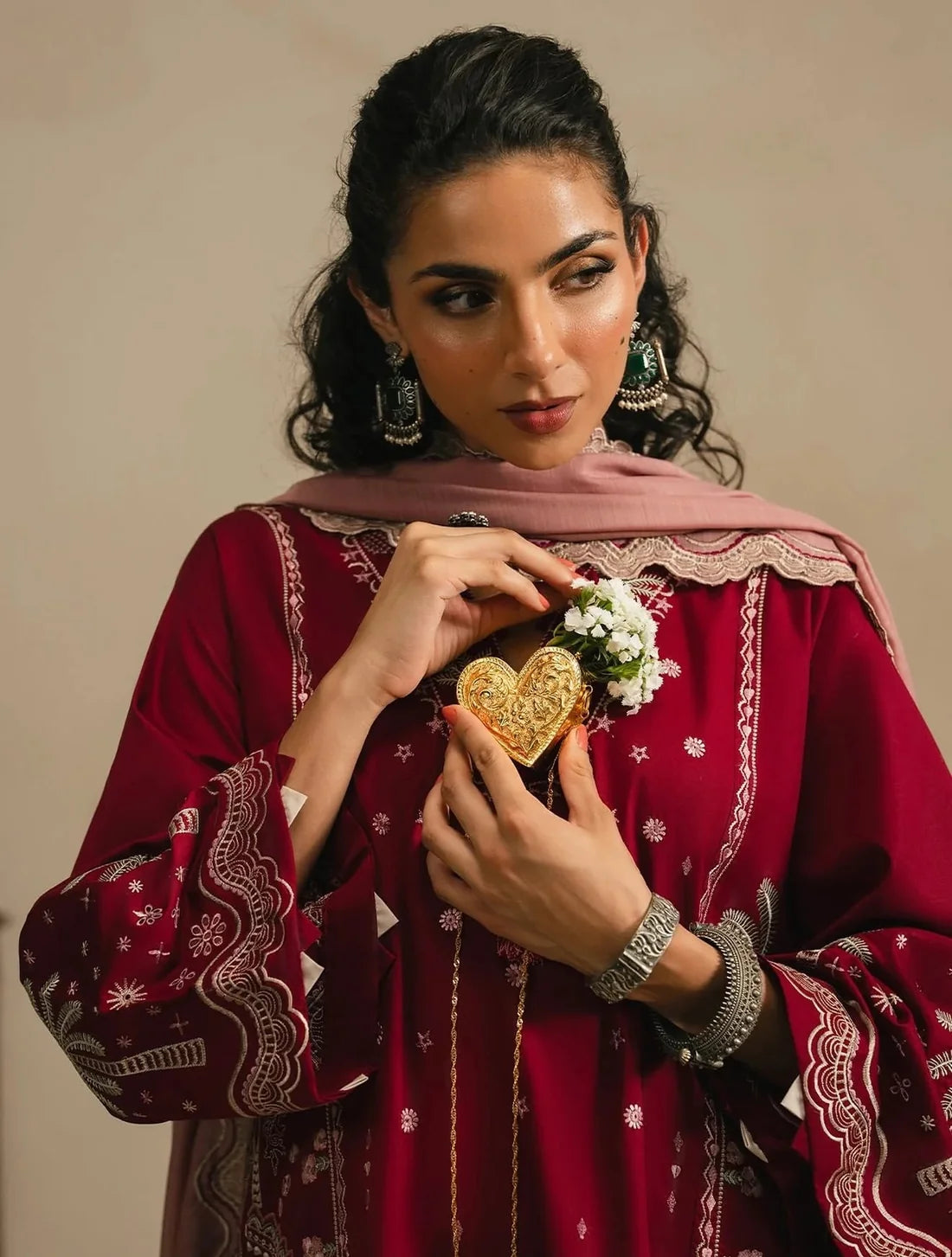 Gulali, 3-Piece